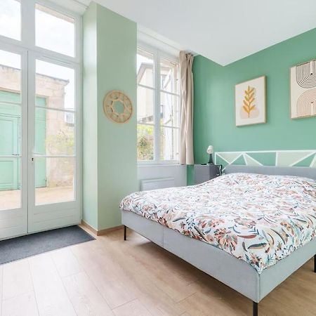 Appartement Lumineux Avec Cour Chaumont  Exteriör bild