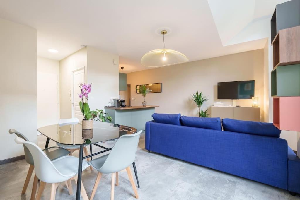 Appartement Lumineux Avec Cour Chaumont  Exteriör bild