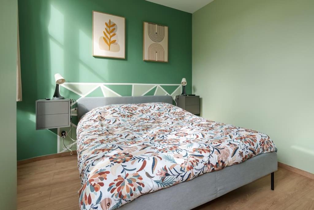 Appartement Lumineux Avec Cour Chaumont  Exteriör bild