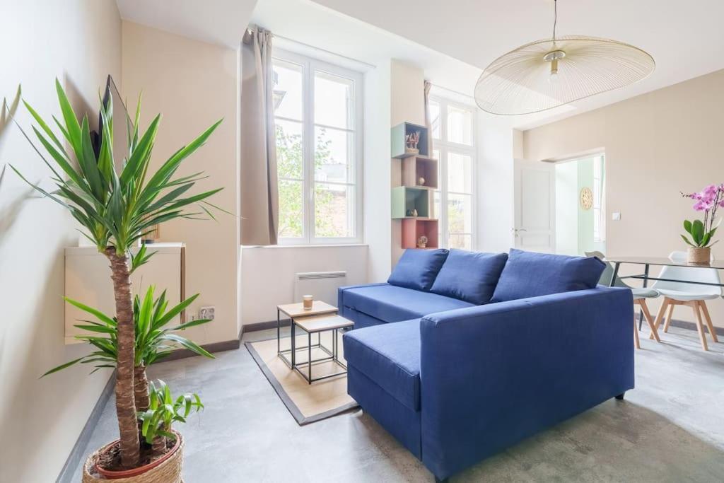 Appartement Lumineux Avec Cour Chaumont  Exteriör bild