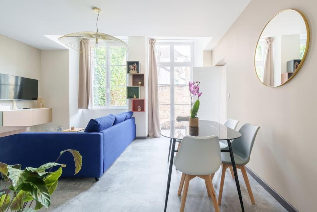 Appartement Lumineux Avec Cour Chaumont  Exteriör bild
